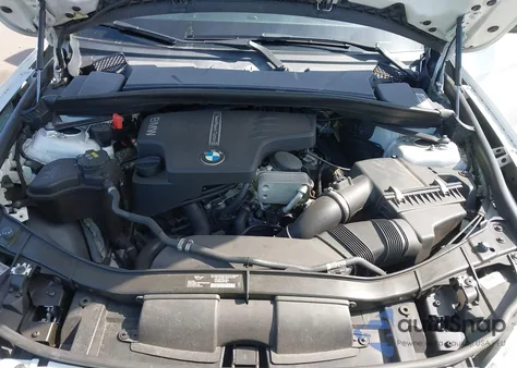 2015 BMW X1 Sdrive28I z USA, uszkodzony, nr VIN WBAVM1C55FV315327